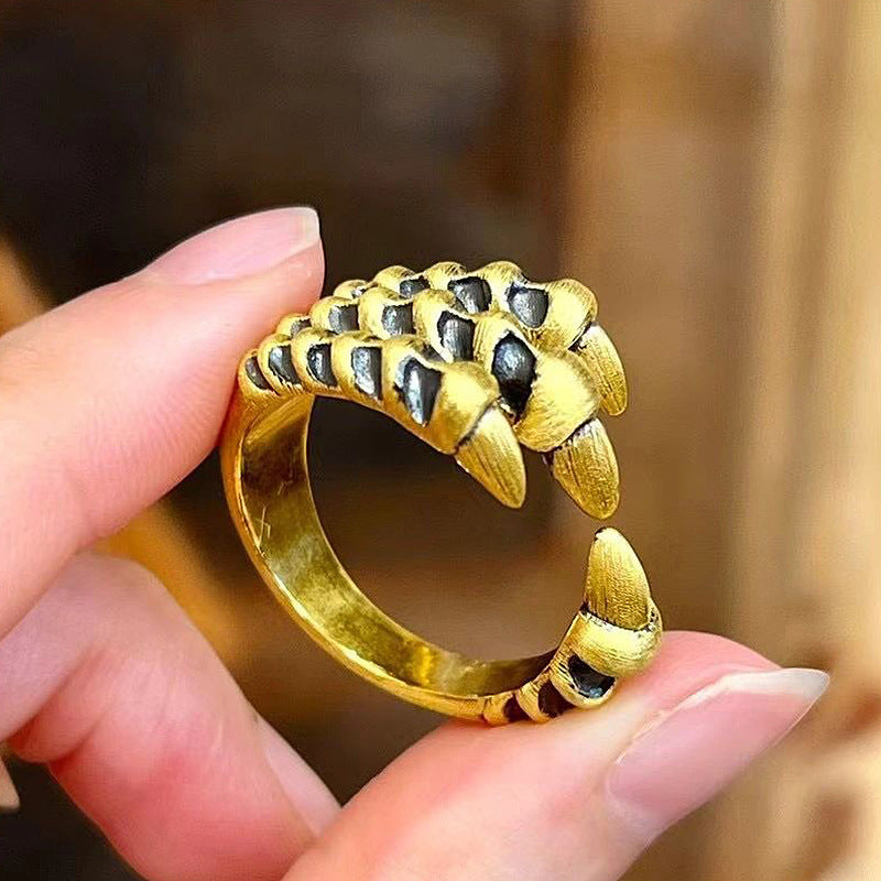 Vintage Court Style Black Gold Dragon Claw Ring