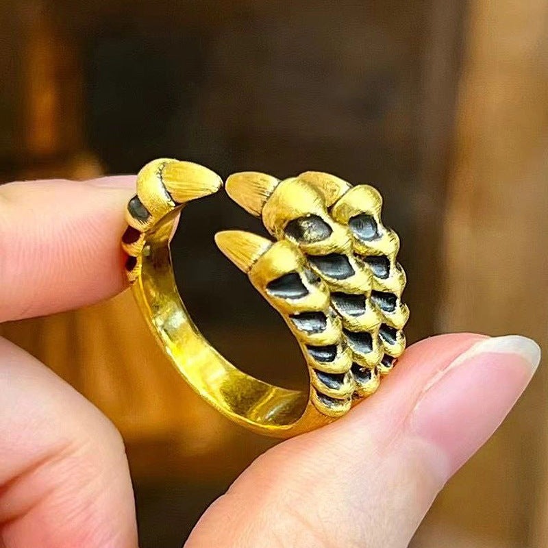 Vintage Court Style Black Gold Dragon Claw Ring